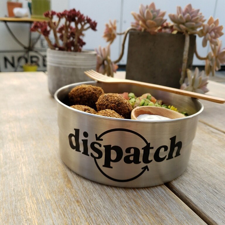 Takeout in reusable containers 1